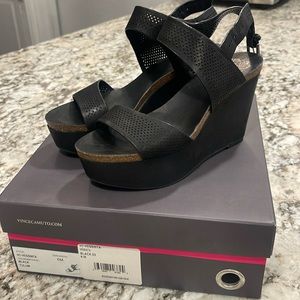 Size 6 new in box never been worn